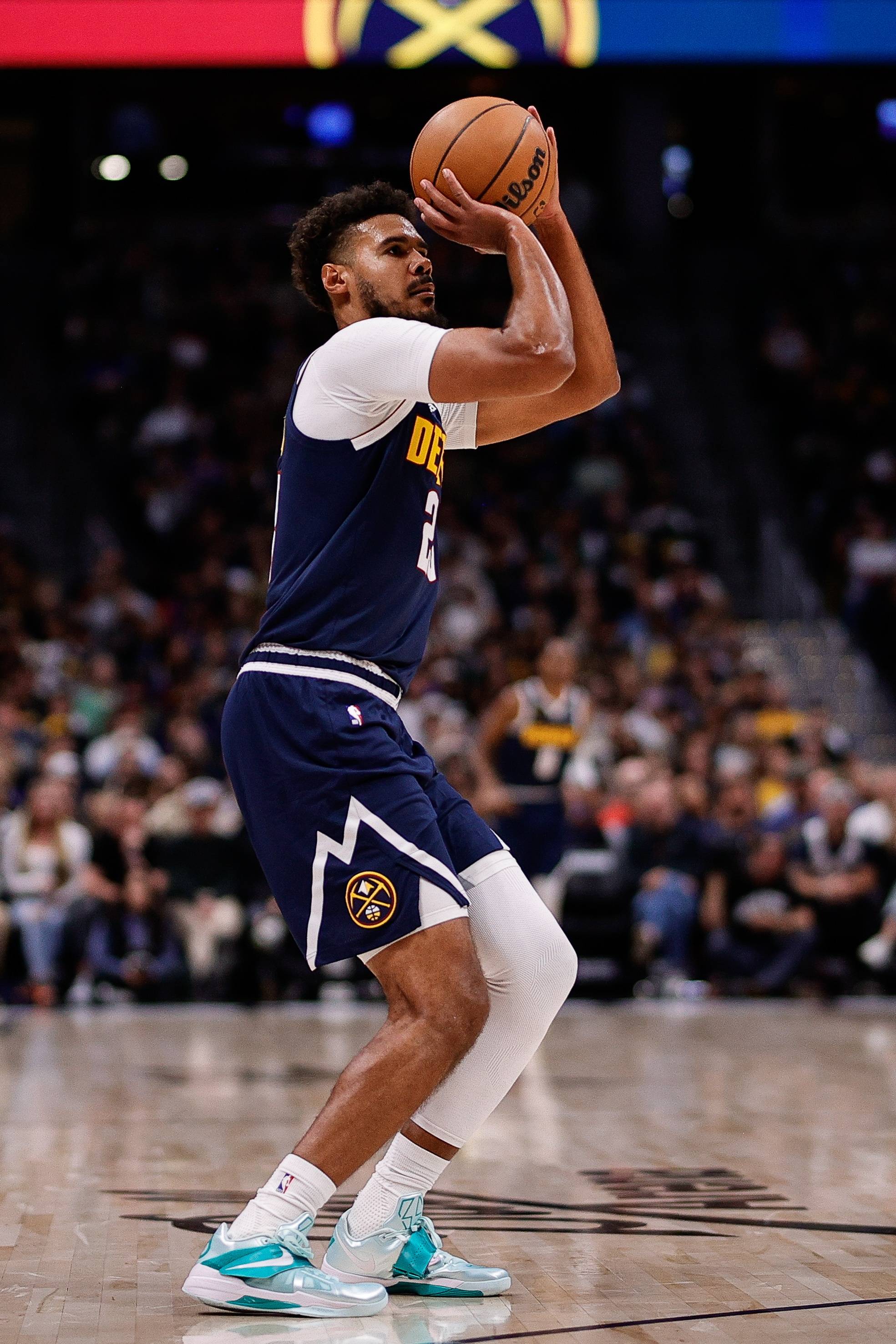 灰熊碾压篮网，约基奇刷新纪录