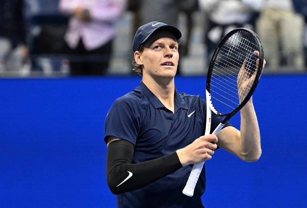 美网鏖战年终总决赛，辛纳高光表现