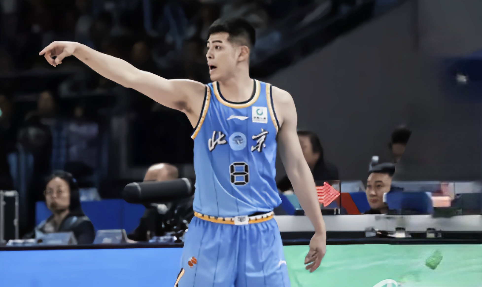 猛龙力克雷霆，王哲林点燃赛场