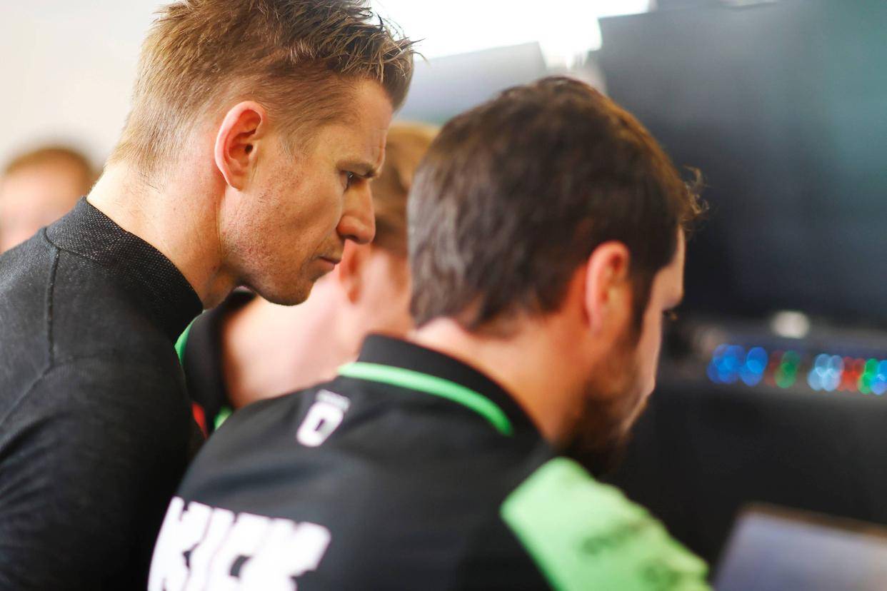 索伯车队横扫哈斯车队，阿隆索扛起全队