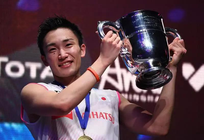 马来西亚队力克中国队，桃田贤斗扛起全队