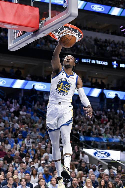 鹈鹕险胜凯尔特人，库里点燃赛场