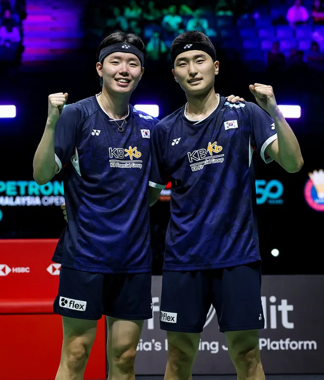 韩国队轻取丹麦队，石宇奇带队取胜