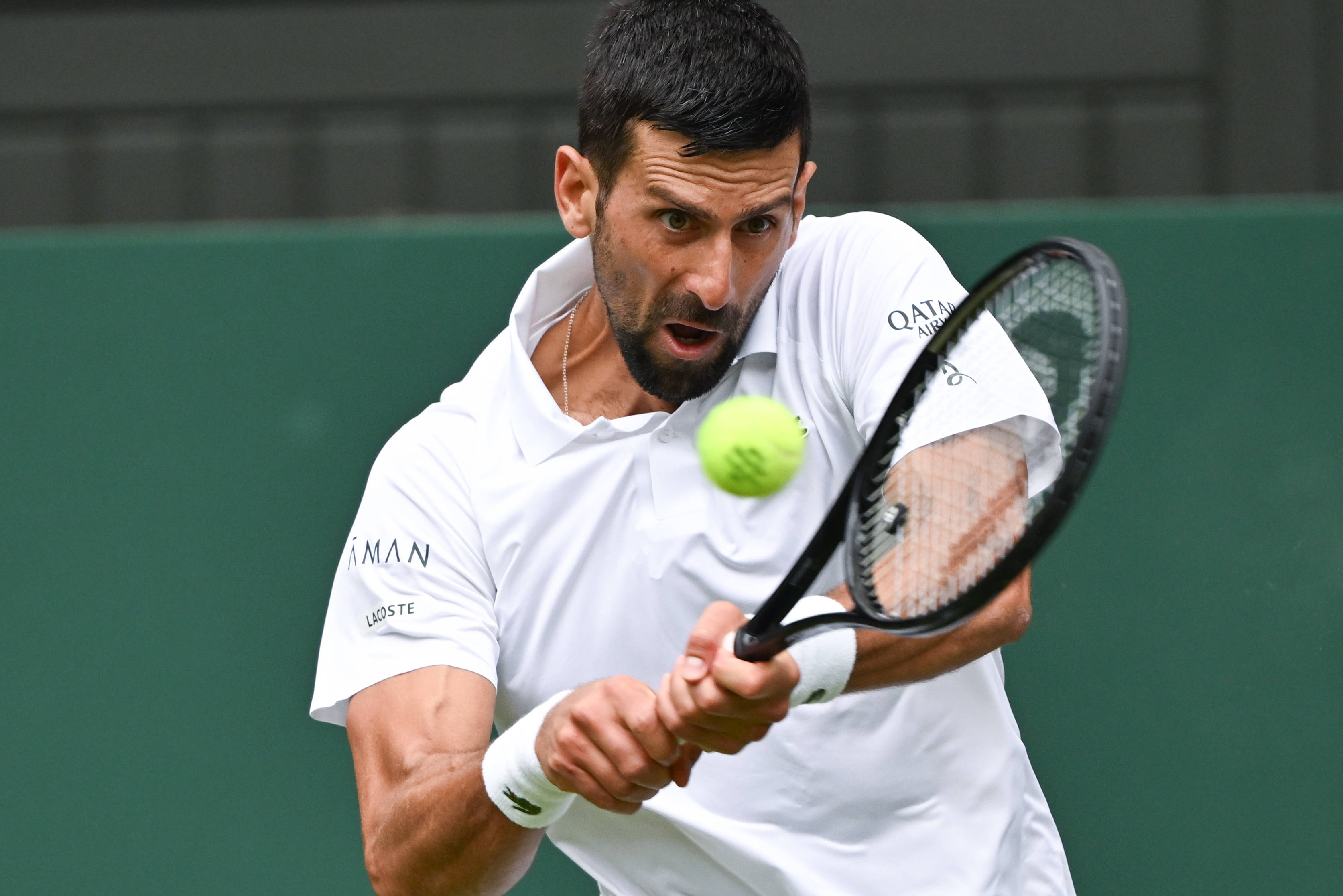 欧洲网球队爆冷世界网球队,德约科维奇三分雨点燃全场 欧洲网球队爆冷世界网球队,德约科维奇三分雨点燃全场