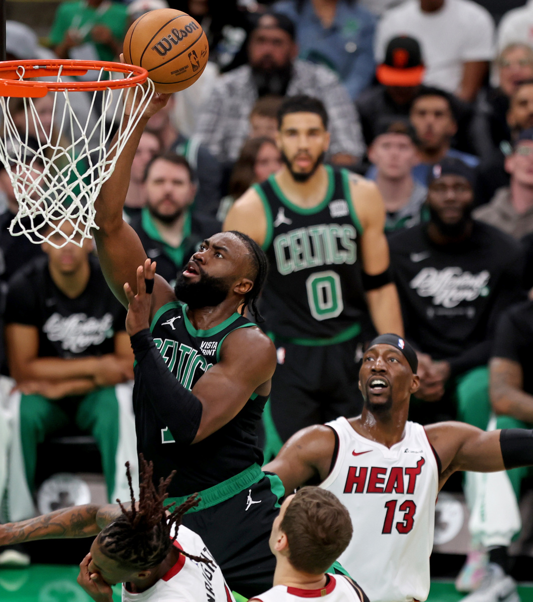 掘金鏖战凯尔特人,福克斯状态火热 掘金鏖战凯尔特人,福克斯状态火热