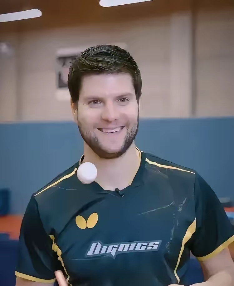 德国乒乓球队绝杀瑞典乒乓球队，奥恰洛夫送出助攻