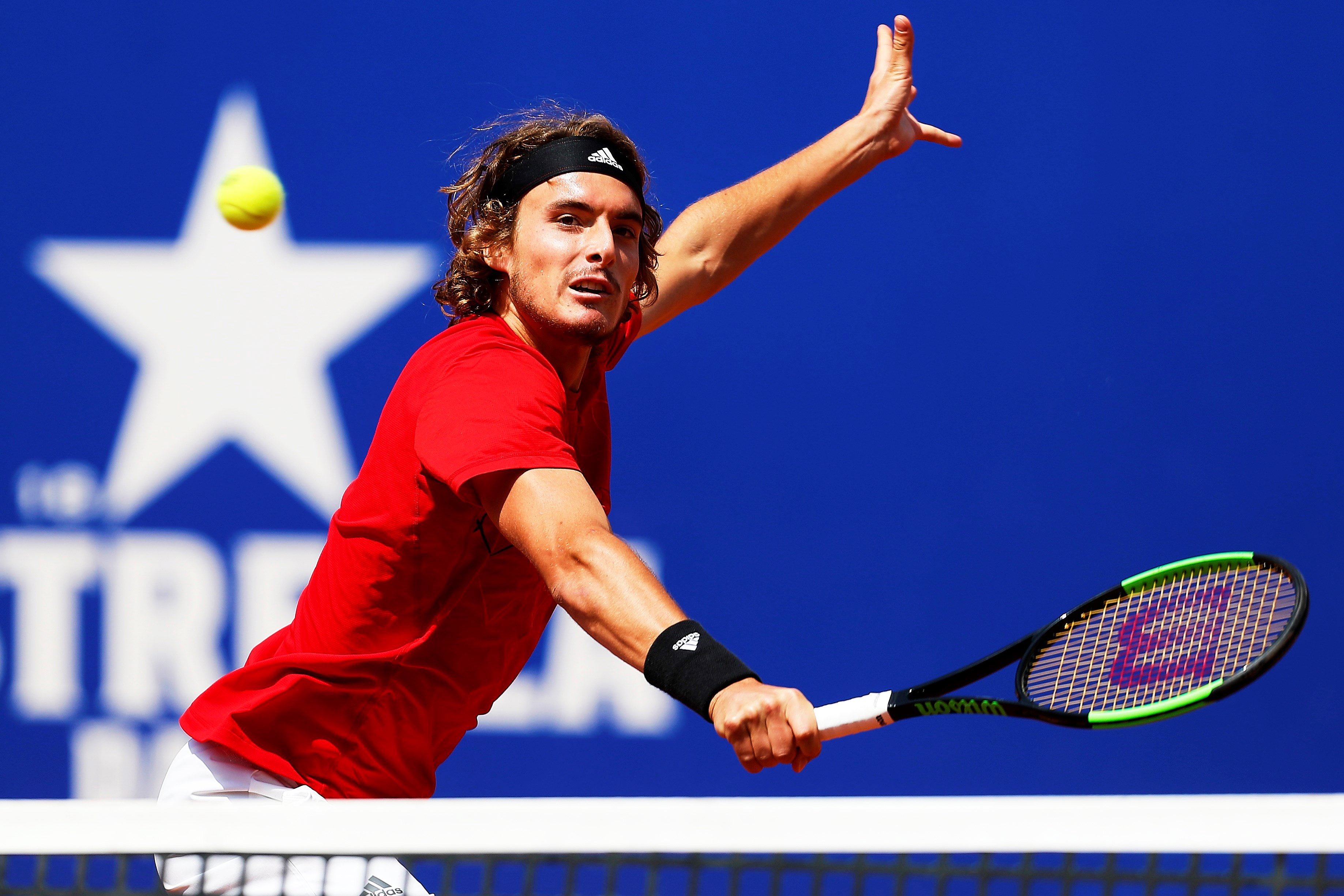 ATP总决赛翻盘年终总决赛，西西帕斯统治全场