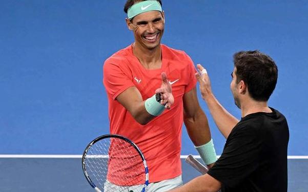 英国网球队横扫澳大利亚网球队，纳达尔惊艳世界