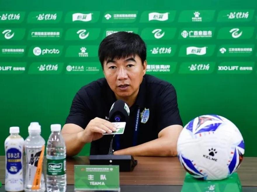 吉林市足协低调赢球，队员表现出色