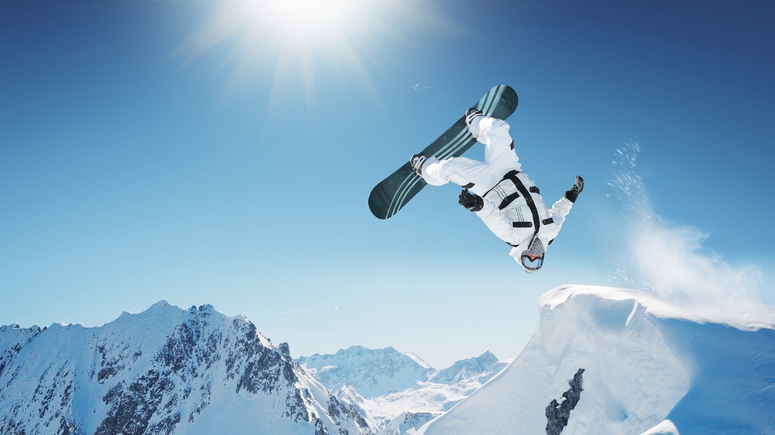 库里关键三分如黄蜂毒刺，勇士客场打穿凯尔特人铁壁