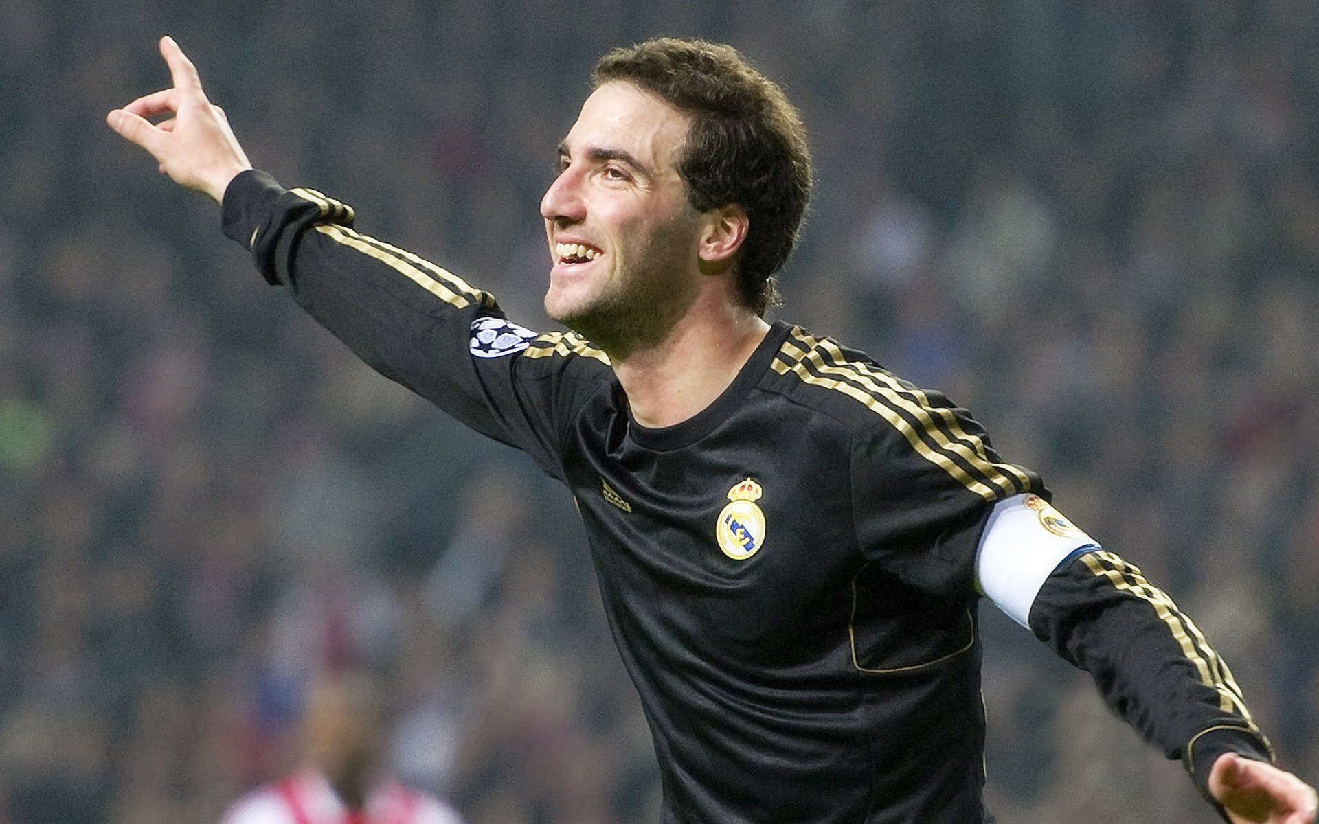 阿坎吉一锤定音，突尼斯坚韧防线下的战术胜利与乌克兰的遗憾败北