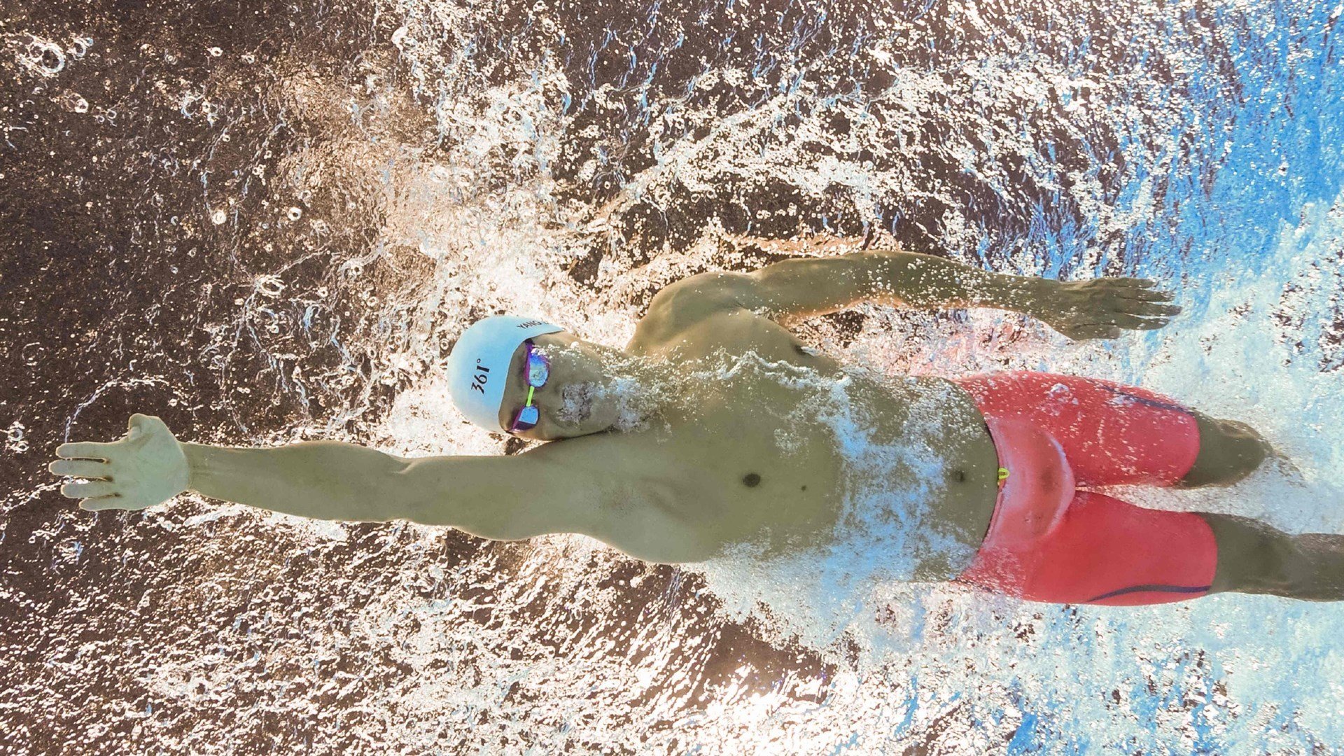 逆转的火焰，桃田贤斗点燃赛场，马来西亚队绝境重生