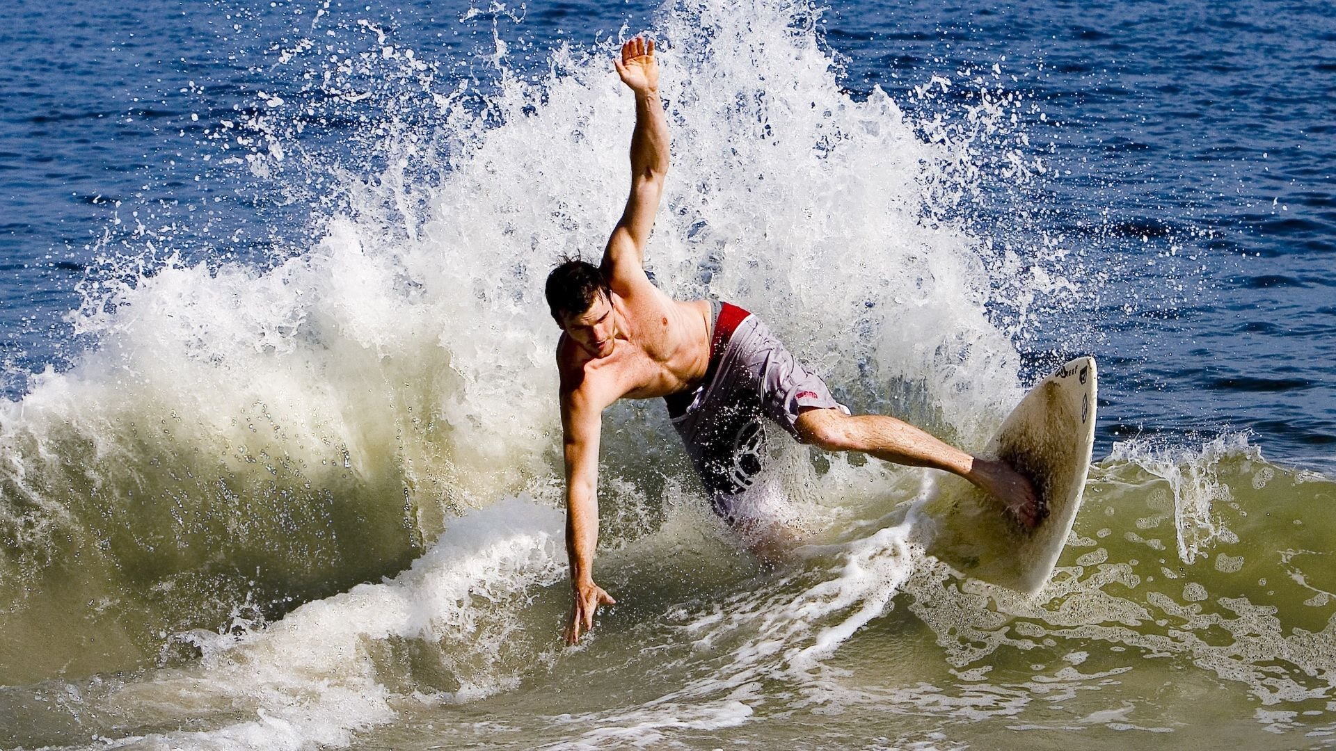 跨界主宰，从CBA到西甲，哈登与太阳的唯一性胜利