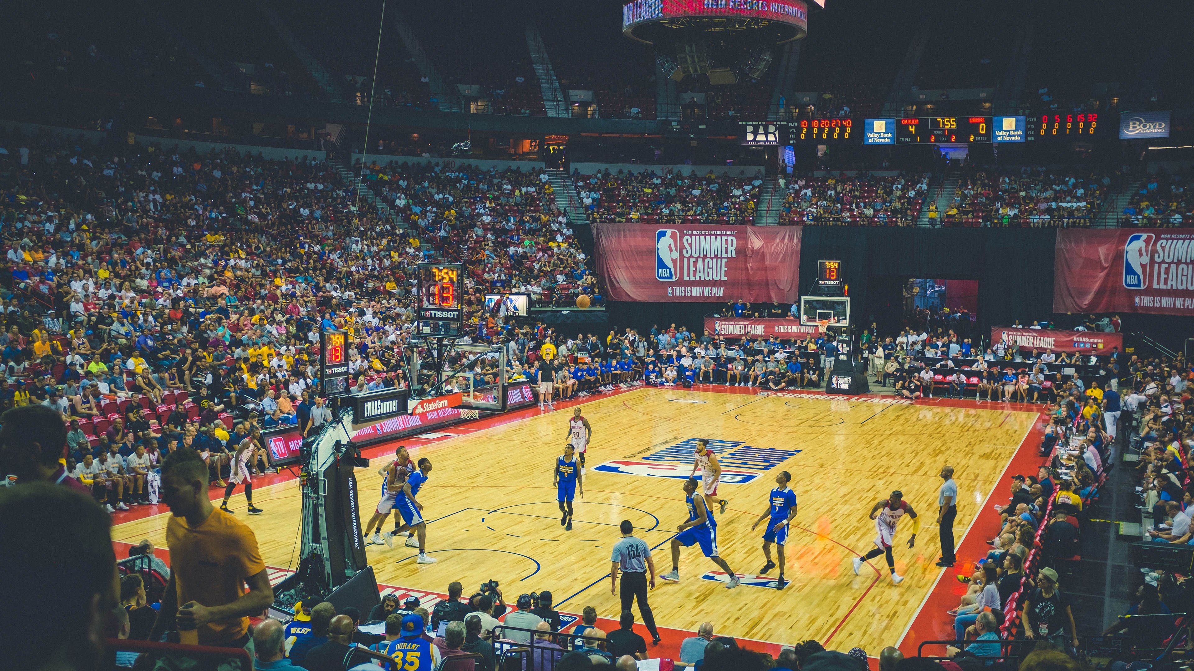 跨界竞技场，新疆男篮的统治力与詹姆斯的亚平宁传奇